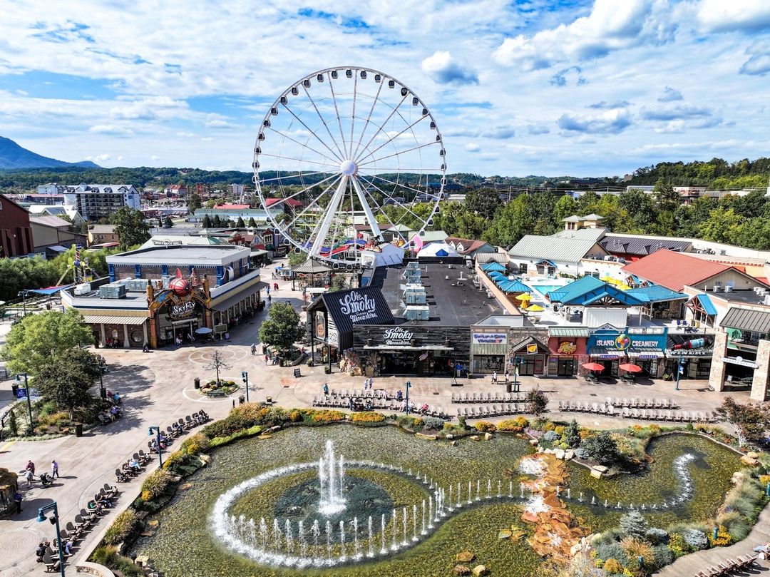 5 Compelling Reasons to Visit Pigeon Forge in the Summer